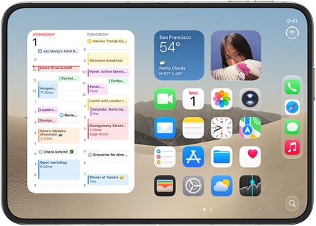 iPhone Duo, abierto en posición horizontal, en el lado izquierdo muestra el widget de Calendario, en el lado derecho muestra la pantalla de inicio de iOS