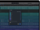 MacBook Pro, Logic Pro, pistas de ondas, panel Divisor de Stems, categorías: voces, batería, bajo, otros, cada una con una onda de audio independiente
